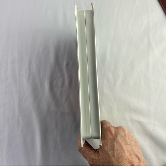 VHS Babe - A little pig goes a long way movie video - Picture 5 of 9